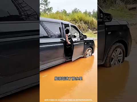 **"Los Zapatos Mágicos de Alia – ¡Pies secos incluso en inundaciones! 👢 #shorts #ytshorts#shortsfeed