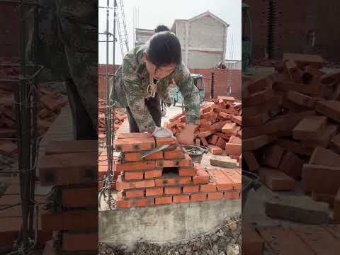 🔥“Dhoop Mein Kaam Kar Rahi Ladki Ka Jugaad Dekhke Sab 😱Hashtag: #ConstructionLife #ViralVideo