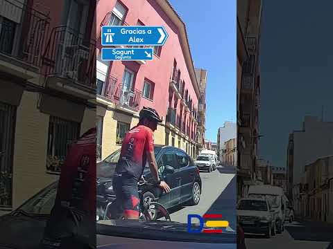 Ciclistas y con niños haciendo esto... 😡 - Dashcams España