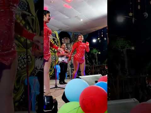 lindas bailarinas con Lito y su Chanchona 💋❤️💃 en el cuco San Miguel