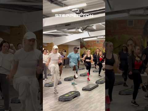 Comment below if you’d like to film a full class video for this warm up😊 #stepperton #juliusburphy