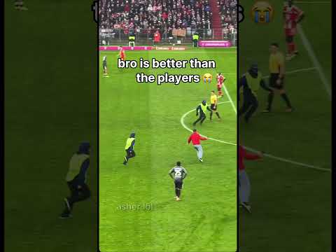 Bro Is BETTER Than The Team ๐ญ๐#football #soccer #funny