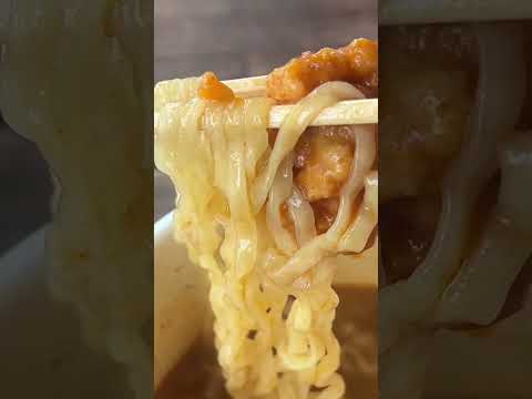 Korean convenience store new product shrimp bone broth ramen and kimbap tofu sushi chicken gangjeong