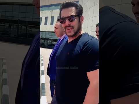 is actors ka photo zoom karke dekhte the Salman Khan!! #bollywood #shortvideo #shorts #salmankhan