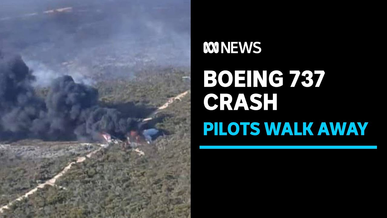 Boeing 737 Crash Pilots Walk away from Fiery Wreckage 
