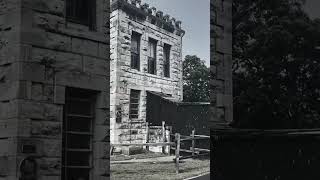 Dead inmates haunt this Texas jail #paranormal #ghost #horror #scary #haunted #scarystories #creepy