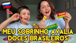 Criança RUSSA enfrenta DOCES BRASILEIROS