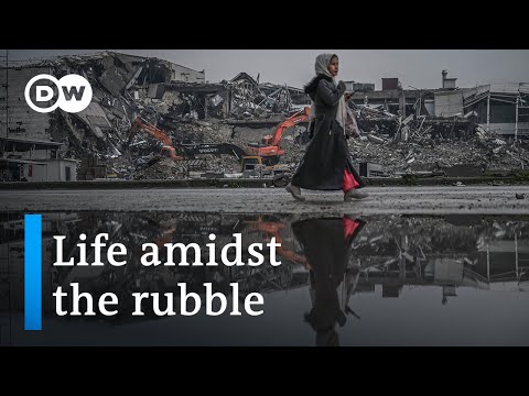 Turkey quake survivors seek justice one year on | DW News