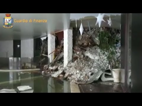 La strage all’Hotel Rigopiano, la telefonata al 112: «Correte, l'albergo non c'è più»