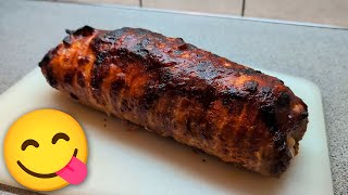 Deutscher Hackbraten im Speckmantel mit Kartoffeln und Bohnen, für ein festliches Abendessen