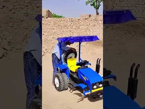 The older brother dropped the wheel. What should I do #baby #dog #angry #funny #tractor #short