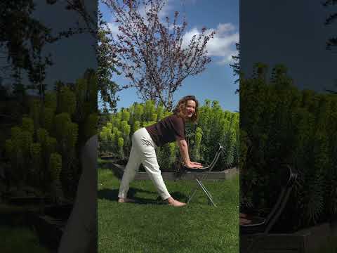 How I use a chair to do poses