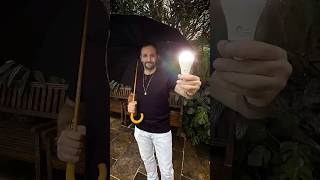 A CHUVA pode ACENDER uma LÂMPADA?