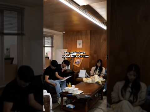 Mijoo and Lee Yikyung ship sailing