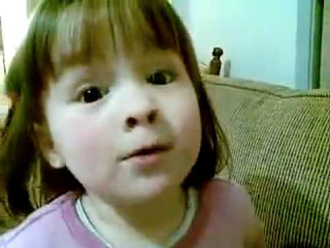 cute little american girl sings bahay kubo :)