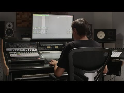 One Thing: Marc Marzenit – Syncing percussive loops