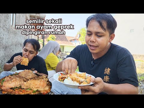 SEMILIR - PEDES POL ⁉️ MAKAN AYAM GEPREK KEMANGGI DI PINGIRAN