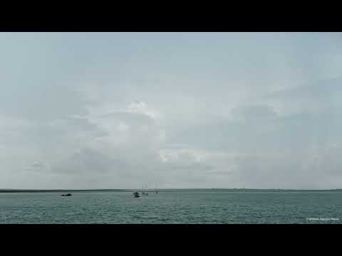 Anvil cloud-to-ground lightning - 3 January 2024 - Darwin NT Australia