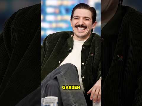 Hey #AndrewShulz, which one is it? 🤔 #theelrshow #ebrolaurarosenberg