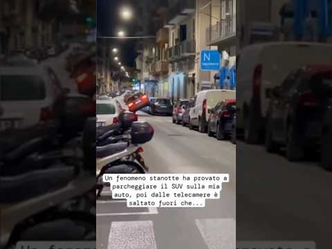 Bari, SUV danneggia le auto in sosta salendoci sopra con due ruote #shorts #news