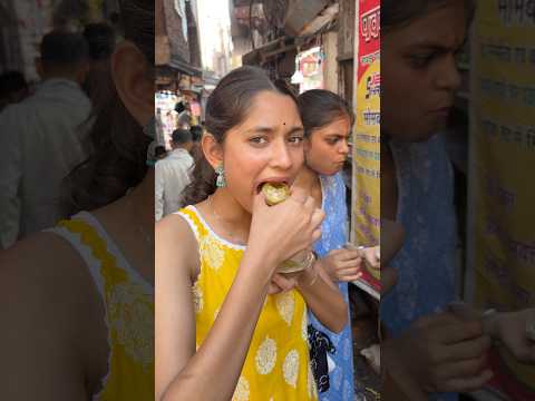 Golgappe ke liye itni pagal 😱 | #shorts #minivlog #golgappa #siblings