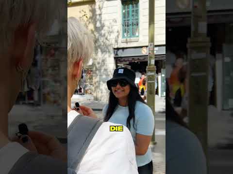 10 Euro, wenn du nicht ins Mikrofon sprichst in BARCELONA