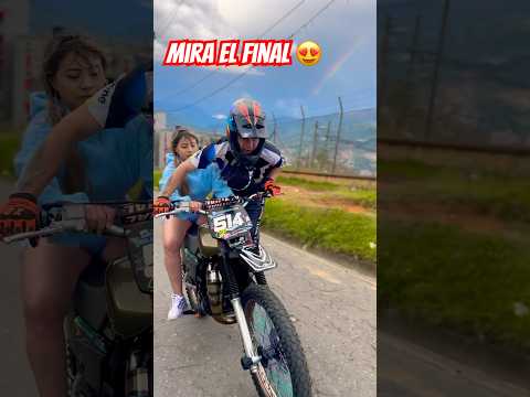Linda Mujer๐ #stunt #stuntbike #bikelife #bikeshorts