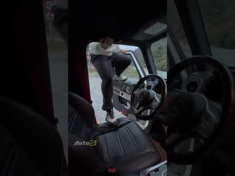 Mẹ bảo đi chơi với bạn gái là phải thật ga lăng vào :)) #auto5