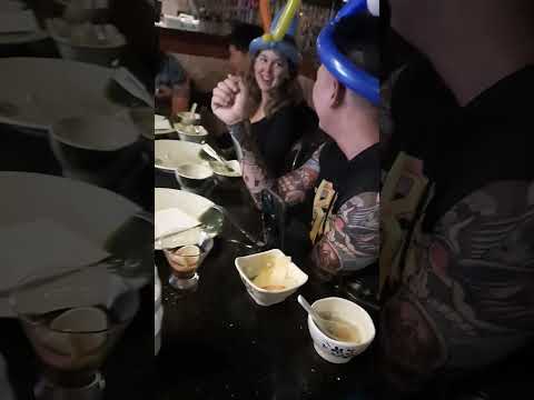 nhà hàng Fuji tại Mỹ, sinh nhân khẩu Andy