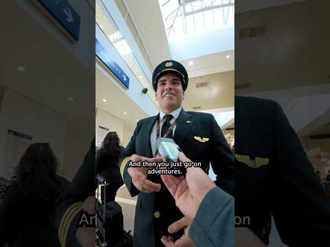 I gave a pilot ๐งโโ๏ธ a disposable camera ๐ธ #pilot #disposablecamera #travel #photography