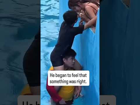 Yoooo wait a minute 😂 #shorts #funny #viral #trending #comedy #memes #fyp