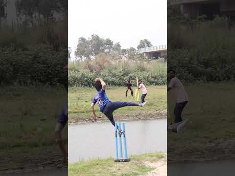 water cricket video||cricket in water #cricket #viratkohli #viralvideo #shorts