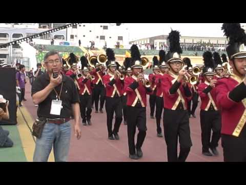 2012嘉義市管樂節東石國中進場 - YouTube