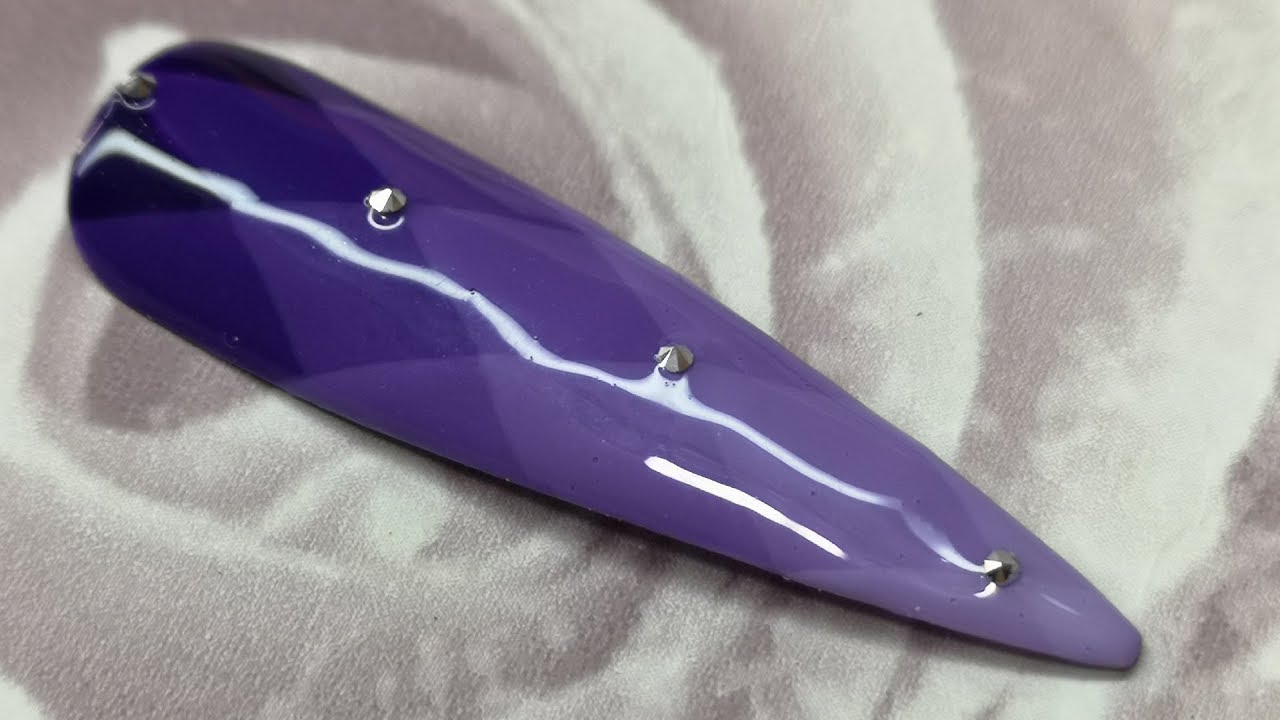 Cushioned Gradient Nail Art Design - Quick and Easy Tutorial