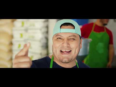 Banda Rancho Viejo De Benny Camacho ft. Charly Pérez - Cómo Tortilla Al Comal (Video Oficial)