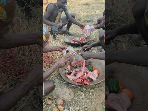 Amazing 😍 Hadzabe actions inside the forest Unveiled #tradition #bushcraft
