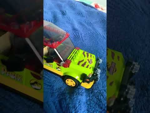 Asgorr runs over Dess but its Lego