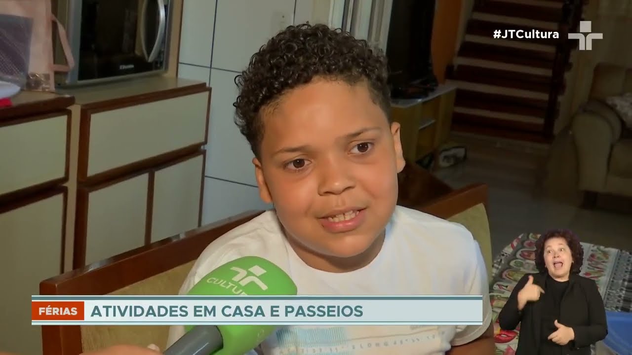 Atividades em casa e espaços públicos ajudam famílias durante as férias escolares