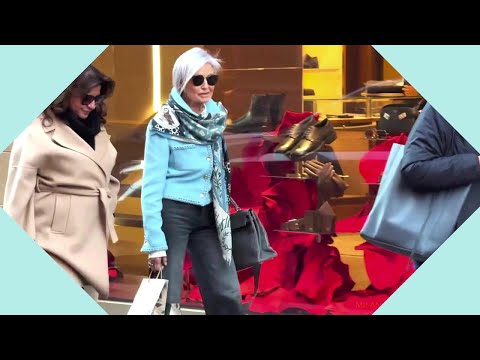 ♡16度の【ミラノファッション】 色の組み合わせが抜群!マダム巻きが上手い目立ちがりやのミラネーゼ【スカーフの巻き方】