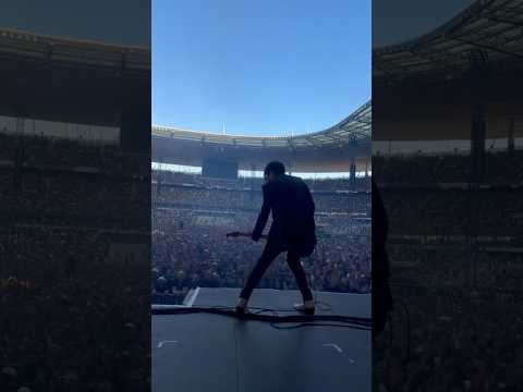 Troy IS the summer heatwave.  🎥 Khadija Emma #qotsa