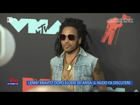 Lenny Kravitz dopo Elodie ed Arisa: il nudo fa discutere - La Vita in diretta - 18/10/2023