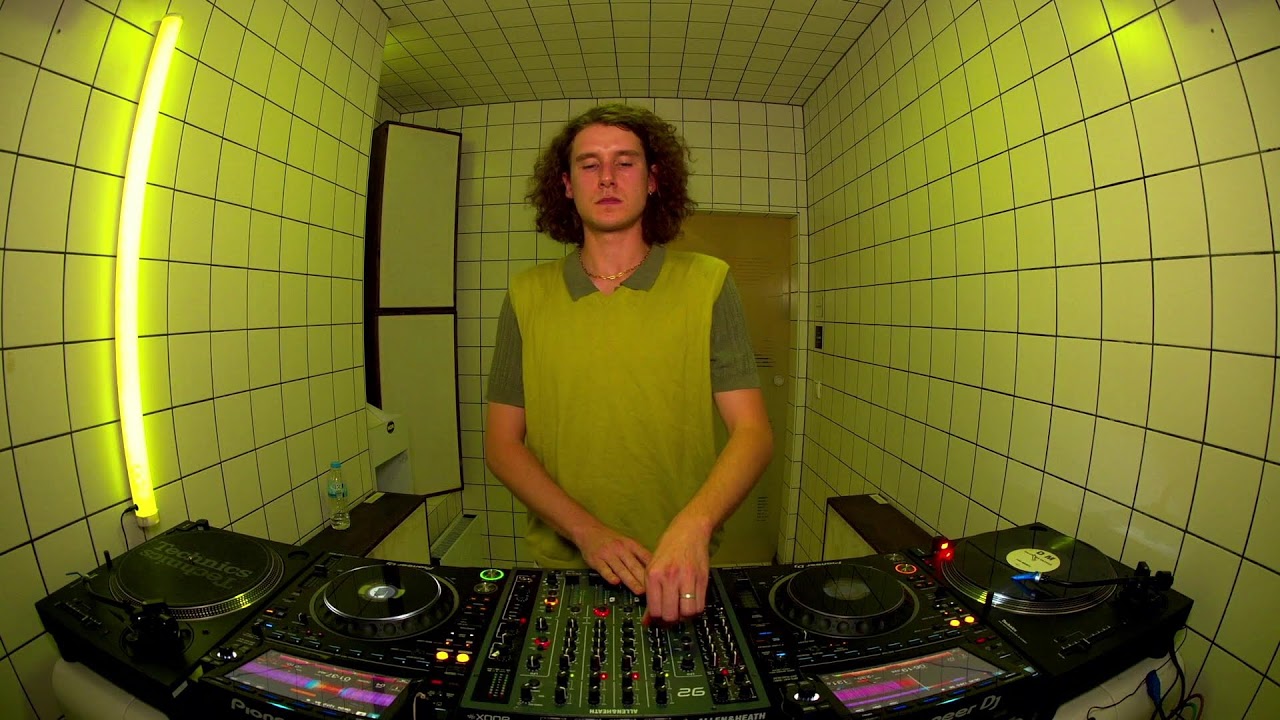 DJ PLUS PLUS | HÖR – November 3 / 2025