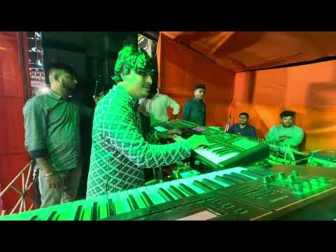 अशी गाणी फक्त नवरात्री मधेच ऐकायला मिळतात || Lovely musical group navratri at mhatre wadi 2025