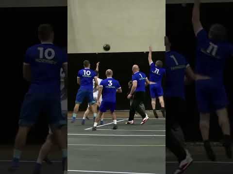 Абдулрашид Садулаев, Заур Угуев и Артур Таймазов играют баскетбол 🤼♂️💪 #wrestling #борьба #спорт