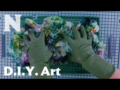 How to make a tie dye inspired by Monet’s “The Japanese
Footbridge”