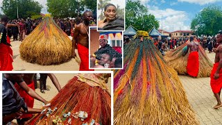 NOBODY INSIDE😳This Aflao Juju Was Dancing ‘Kete’ By Itself Without Any Help At Asantehemaa Dote Yie