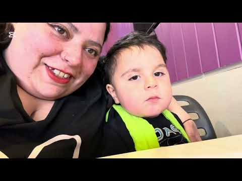 EL PRIMER CORTE DE PELO DEL SANTI + OTAKIN - EMMA!