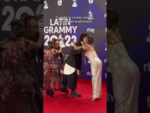 Camilo y Evaluna se encuentran con Ozuna en los Latín Grammy