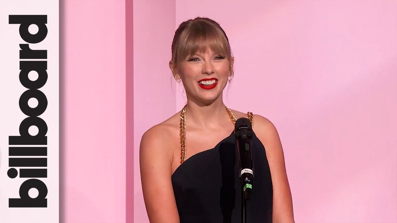 Taylor Swift accepts Woman of the Decade Award | Women in Music