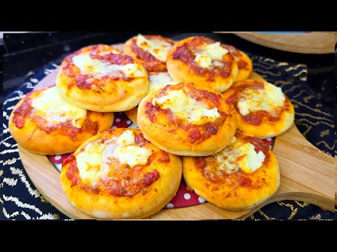مطبخ ام وليد / ميني بيتزا 🍕 بعجينة خفيفة توجد في 30 دقيقه 😋😍🥰.